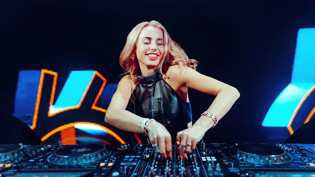 Dünya Starı DJ Juicy M İlk Kez Fethiye’de Skyfall Arena’da Sahne Alacak