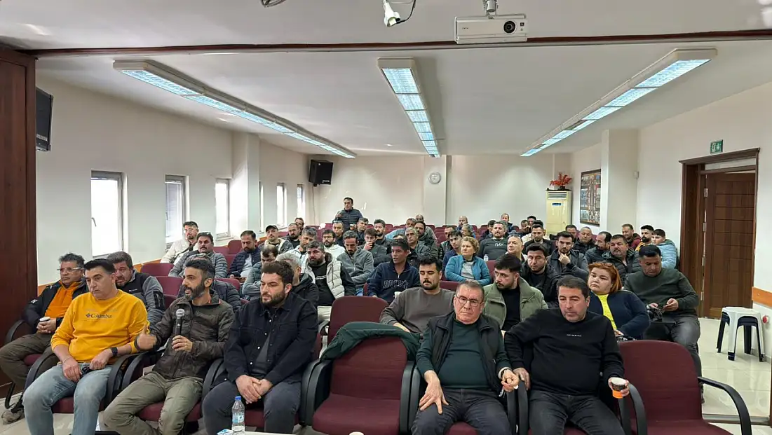 Fethiye’de berber esnafının sorunları masaya yatırıldı