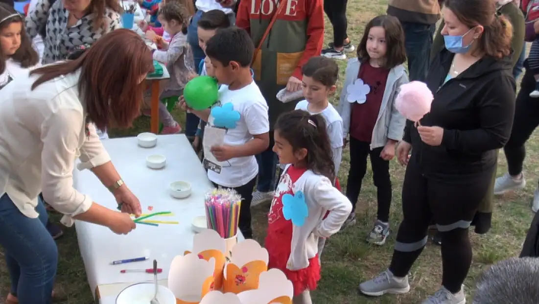 İBRAHİM GÜL ANAOKULU’NDAN 23 NİSAN ŞENLİĞİ