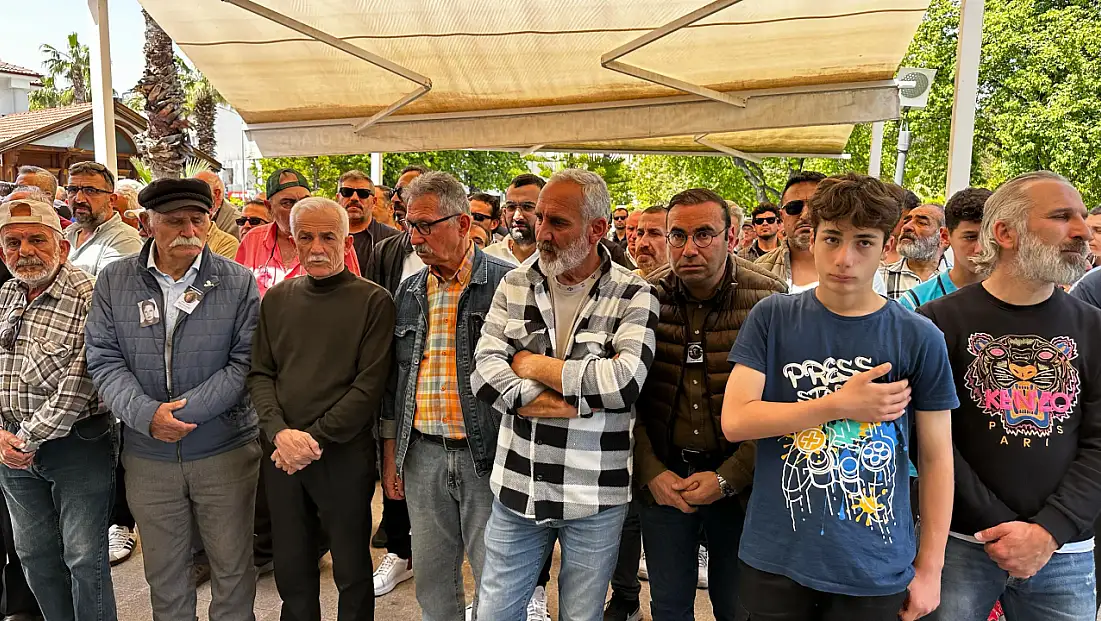 Özgür Alkan Yeni Camii’den Uğurlandı