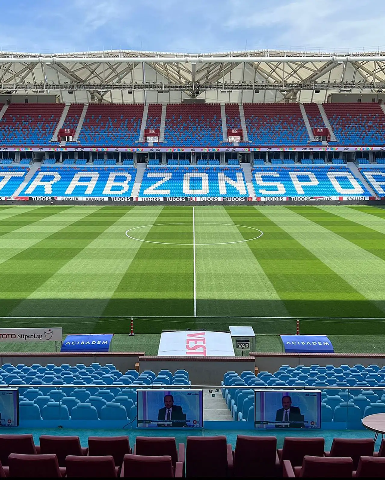 Müsabakanın Hakemi İzmir'den