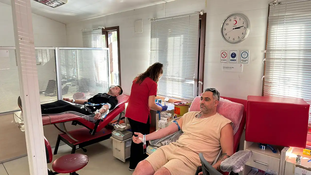 'Bir Damla Kan, Bir Hayat Demek'