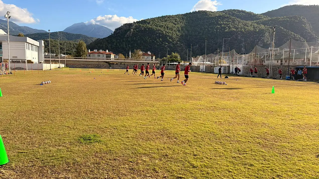 Fethiyespor'da Sait Karafırtınalar ile ilk antrenman