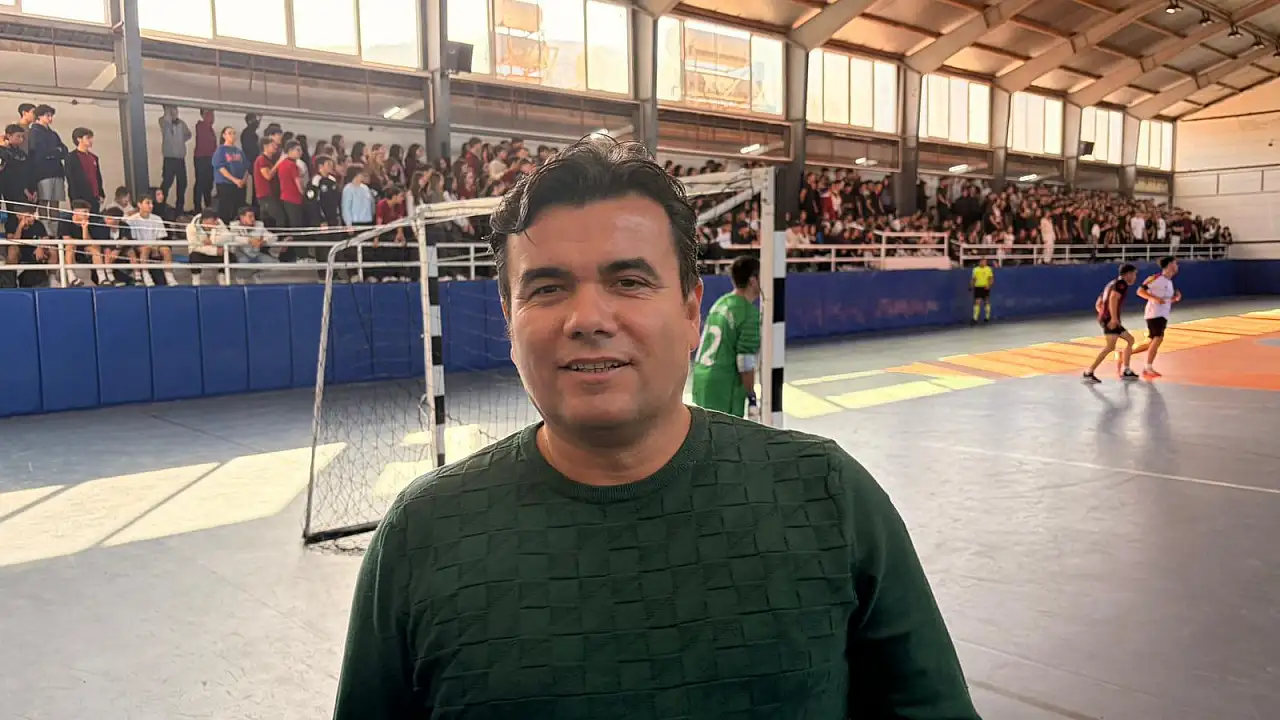 Futsal Turnuvasında 18 okul mücadele ediyor