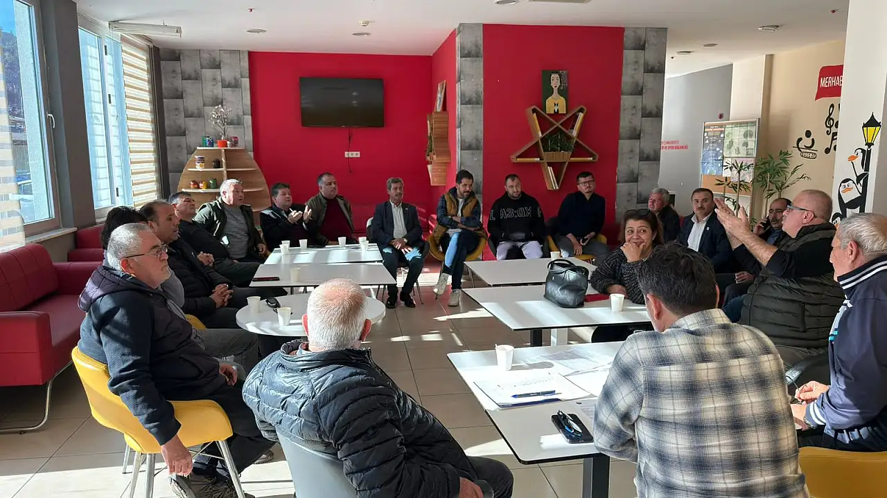 Fethiye Gençlik ve Spor İlçe Müdürü Harun Reşit Yiğit, Mahalleler Arası Futbol Turnuvasının Startını Verdi