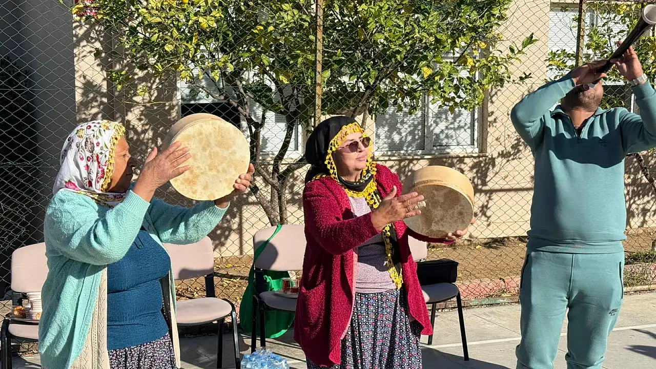 Fethiye'de Tutum, Yatırım ve Türk Malları Haftası'na Anlamlı Etkinlik