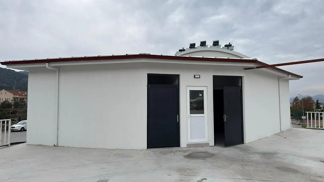 Fethiye'de Perşembe Pazarı alanında yeni tuvaletler hizmete açıldı