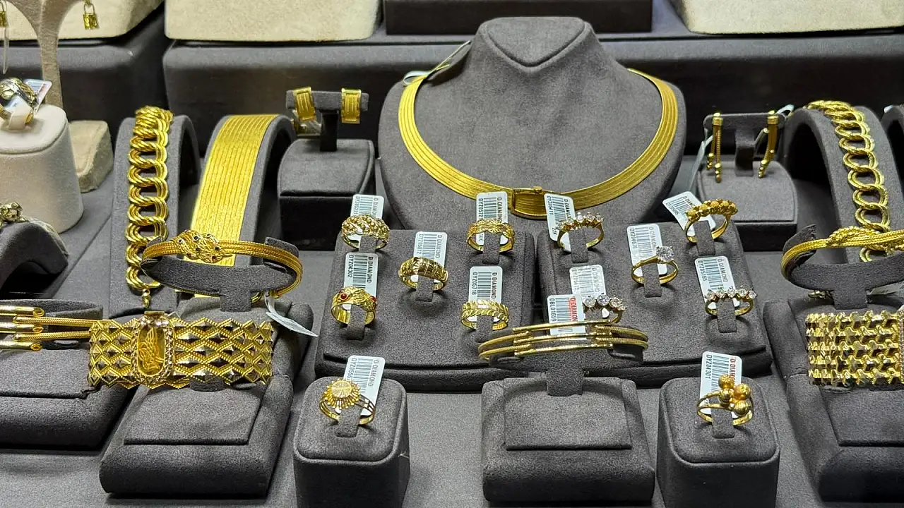 Fethiye'de altın hareketliliği: Gram Altın 7 Bin 300 TL'yi aştı