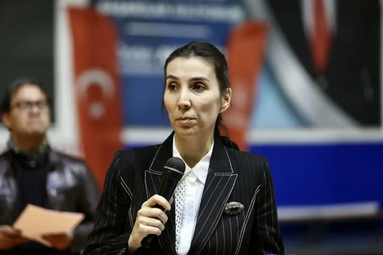 Muğla'da yöresel sanatçılar türkü şöleninde sahne aldı