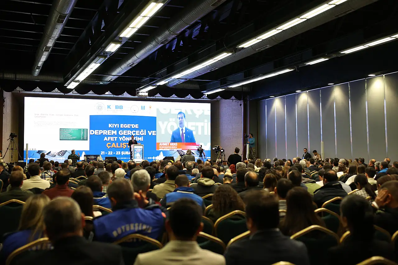 Kıyı Ege'de Deprem Gerçeği Çalıştayı Başladı