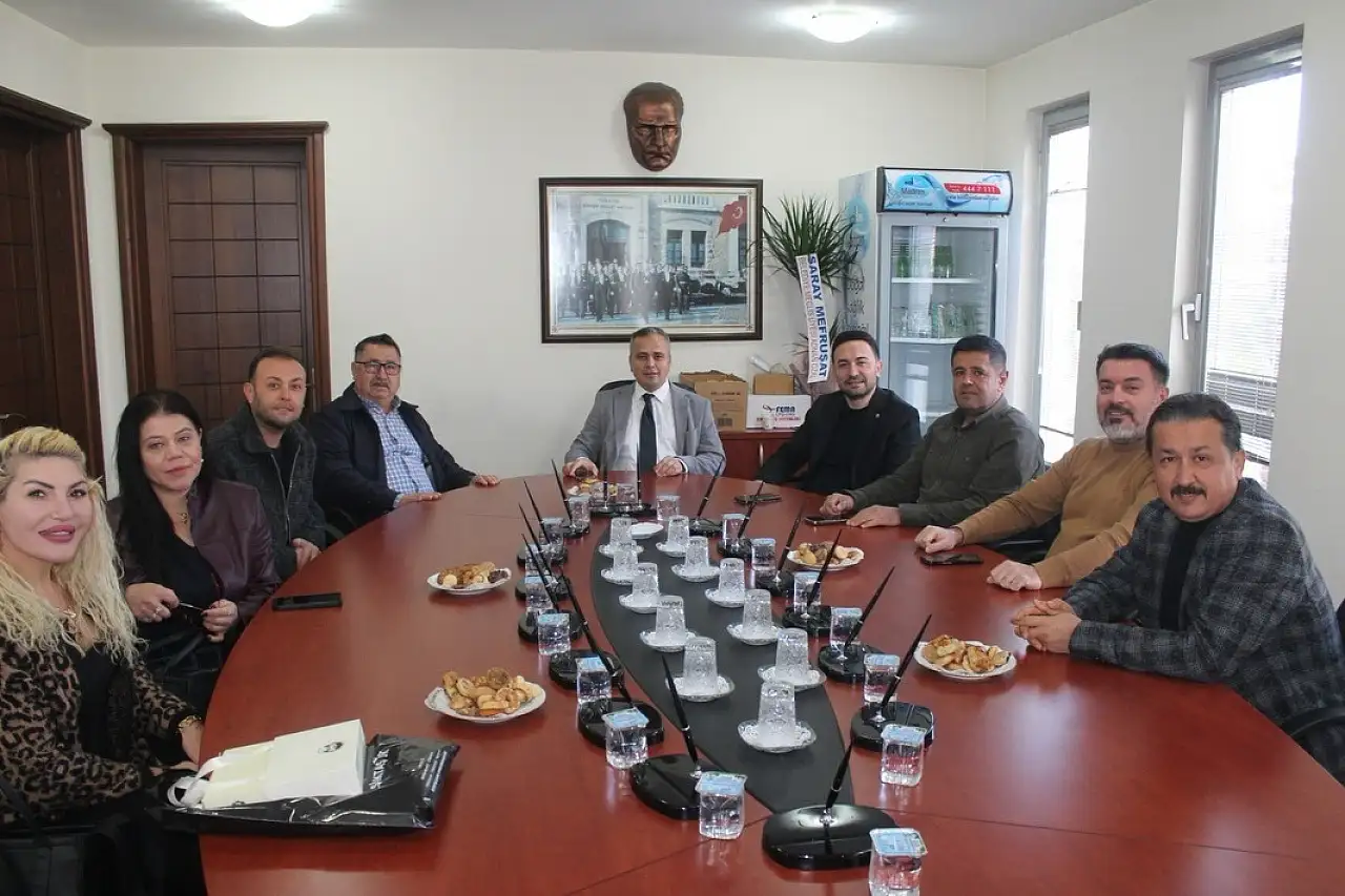 Kamil Mutlu Demirtaş'a Beşiktaş forması hediye edildi