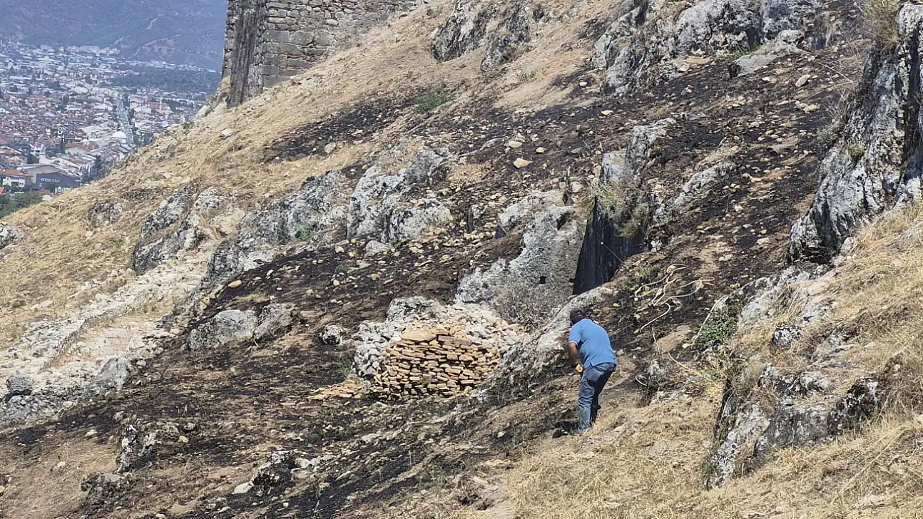 Amintas Kaya Mezarları'nda Ufak Çaplı Yangın