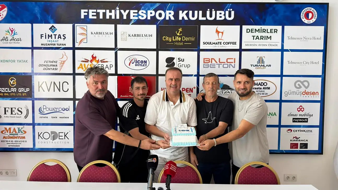 Dinçel'in 100. Maçı Kutlandı