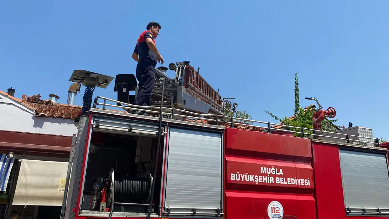 Fethiye Balık Pazarı'nda baca yangını