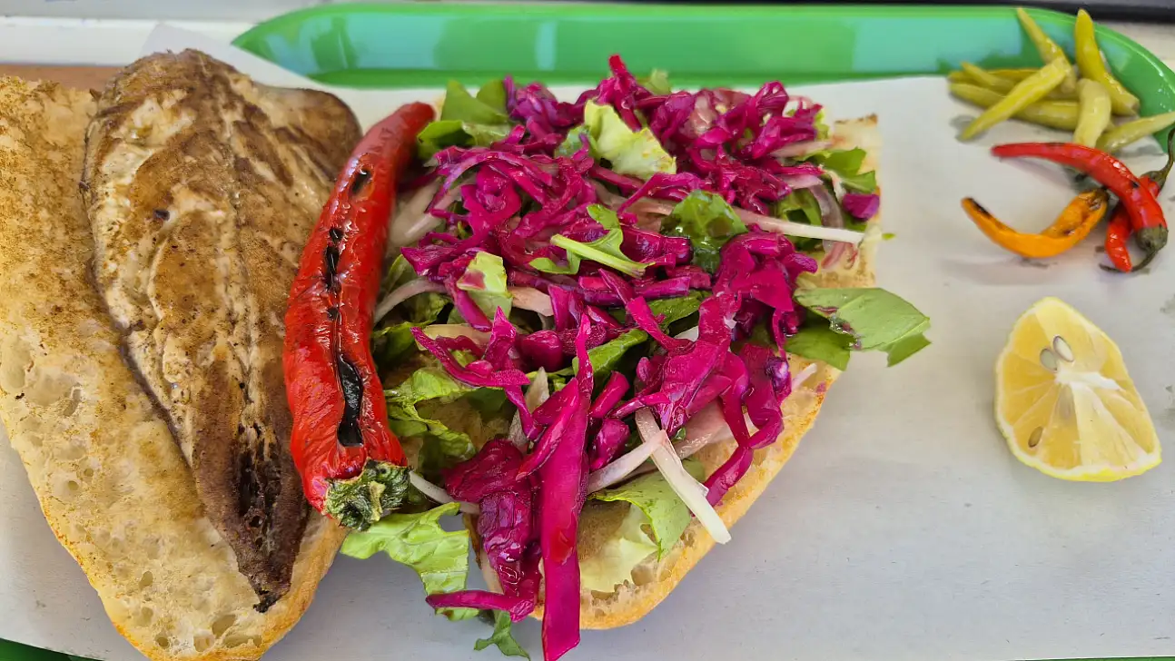 Müşterilerin müdavim olduğu lezzet 'Uskumru'