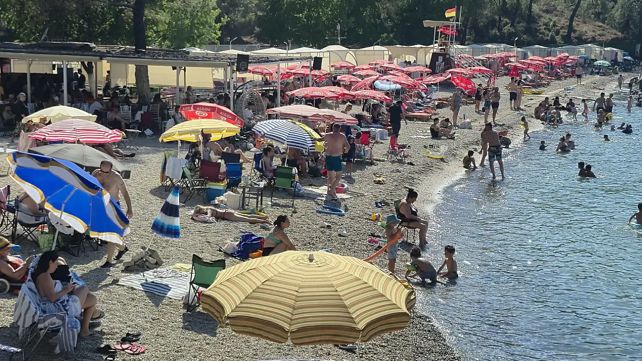 Öğrenciler Uygulamalı Eğitimle Halka Hizmet Sunuyor
