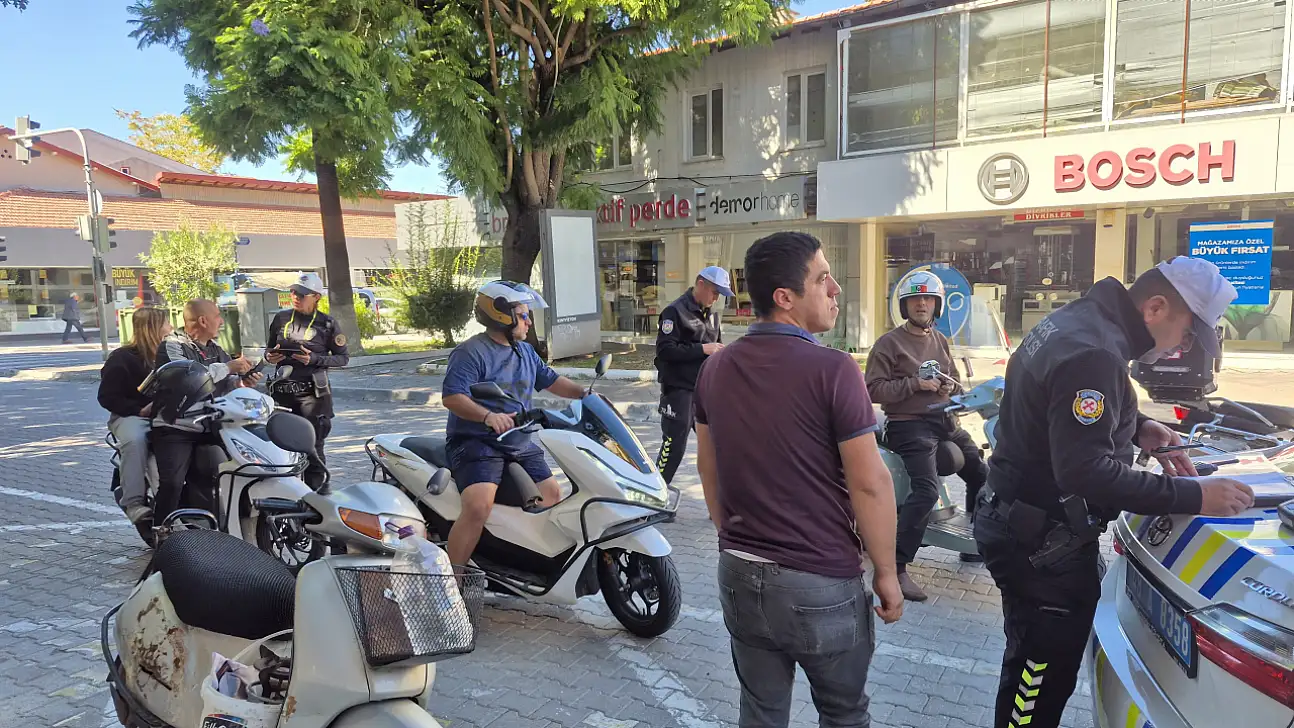 Trafik Ekiplerinden Kapsamlı Motosiklet Denetimi