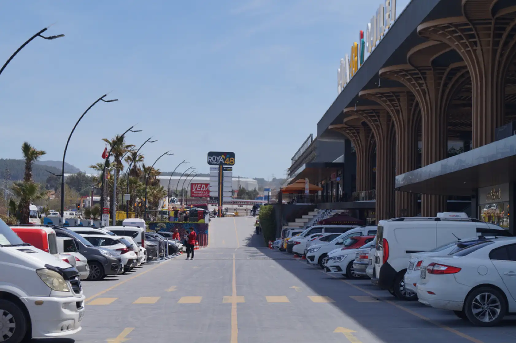 Muğla'nın Yeni Alışveriş Merkezi Rüya 48 Outlet Kaliteli Hizmetiyle Öne Çıkıyor