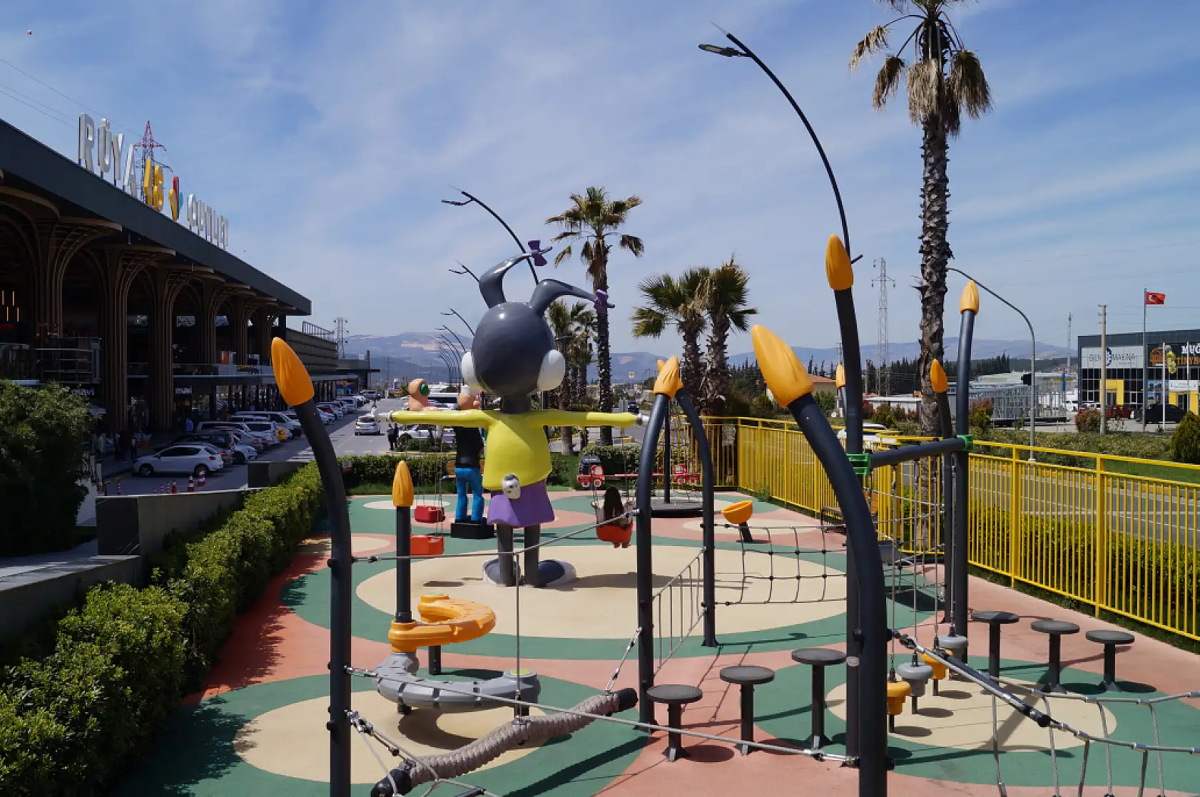 Muğla'nın Yeni Alışveriş Merkezi Rüya 48 Outlet Kaliteli Hizmetiyle Öne Çıkıyor