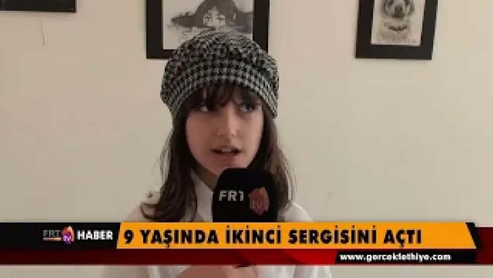 9 Yaşında İkinci Sergisini Açtı