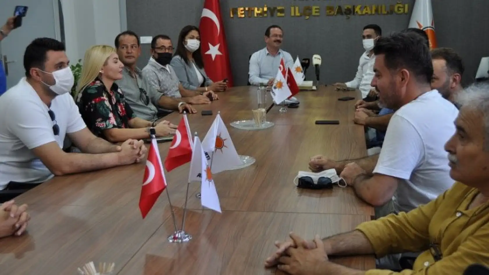 Fethiye Beşiktaşlılar Derneğinden Ak Parti'ye Ziyaret