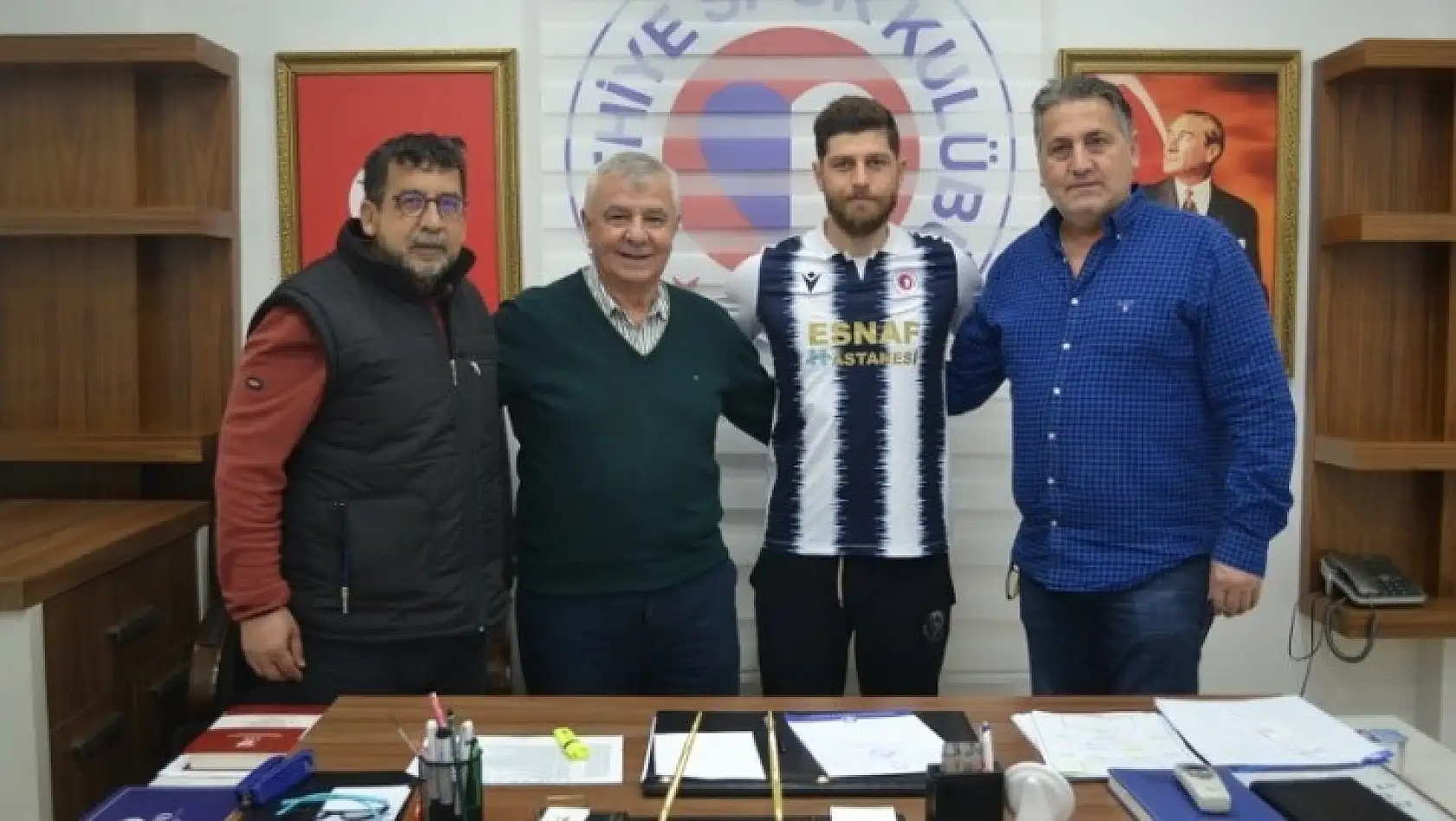 Fethiyespor, Cem Özdemir'i renklerine kattı