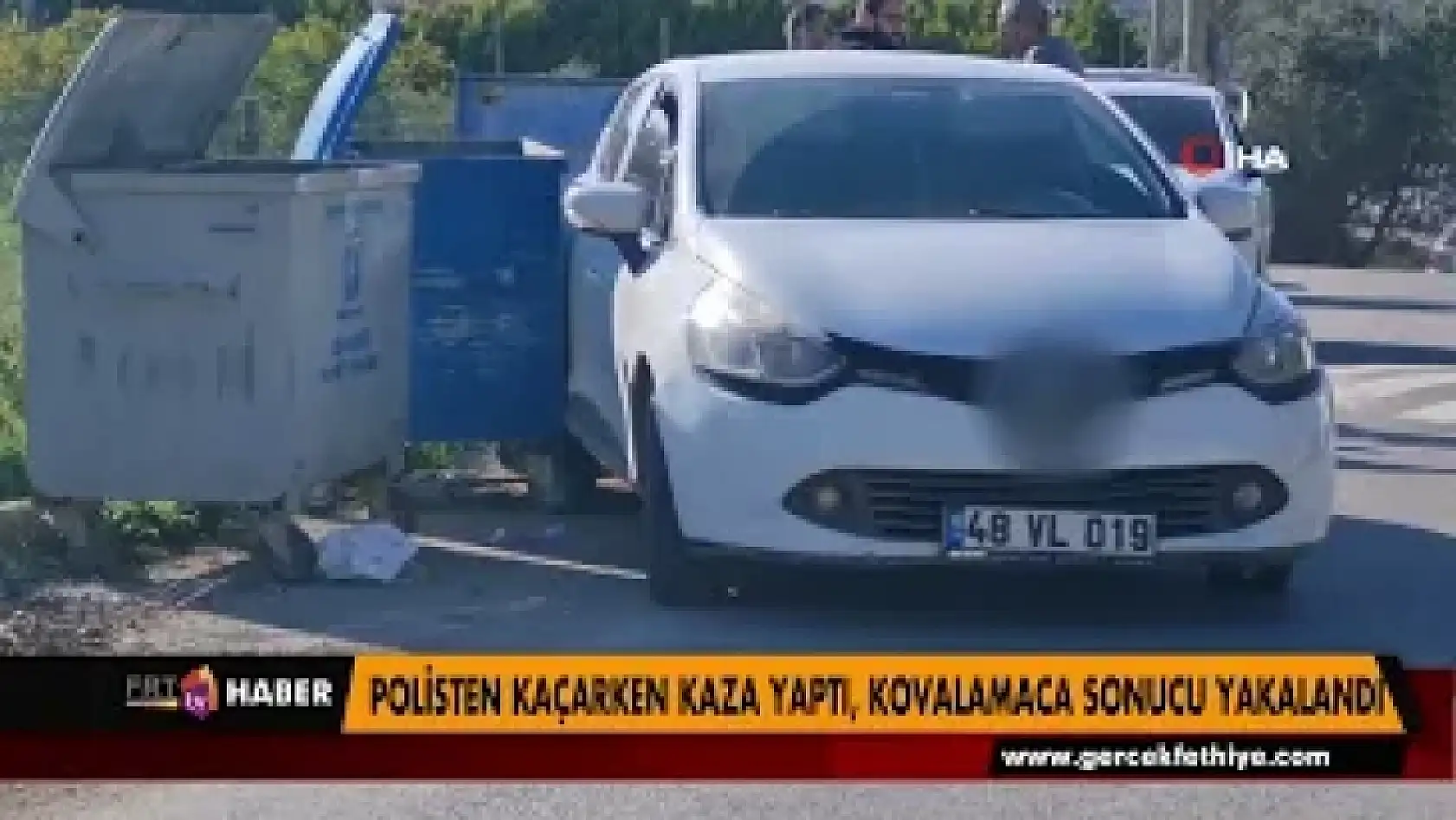 POLİSTEN KAÇARKEN KAZA YAPTI, KOVALAMACA SONUCU YAKALANDI
