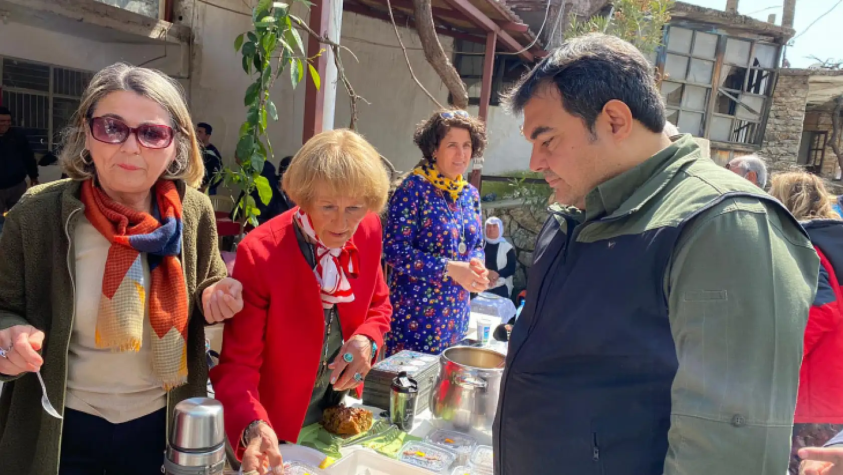 Yerel Tohumlar Derneği coşkuyla açıldı