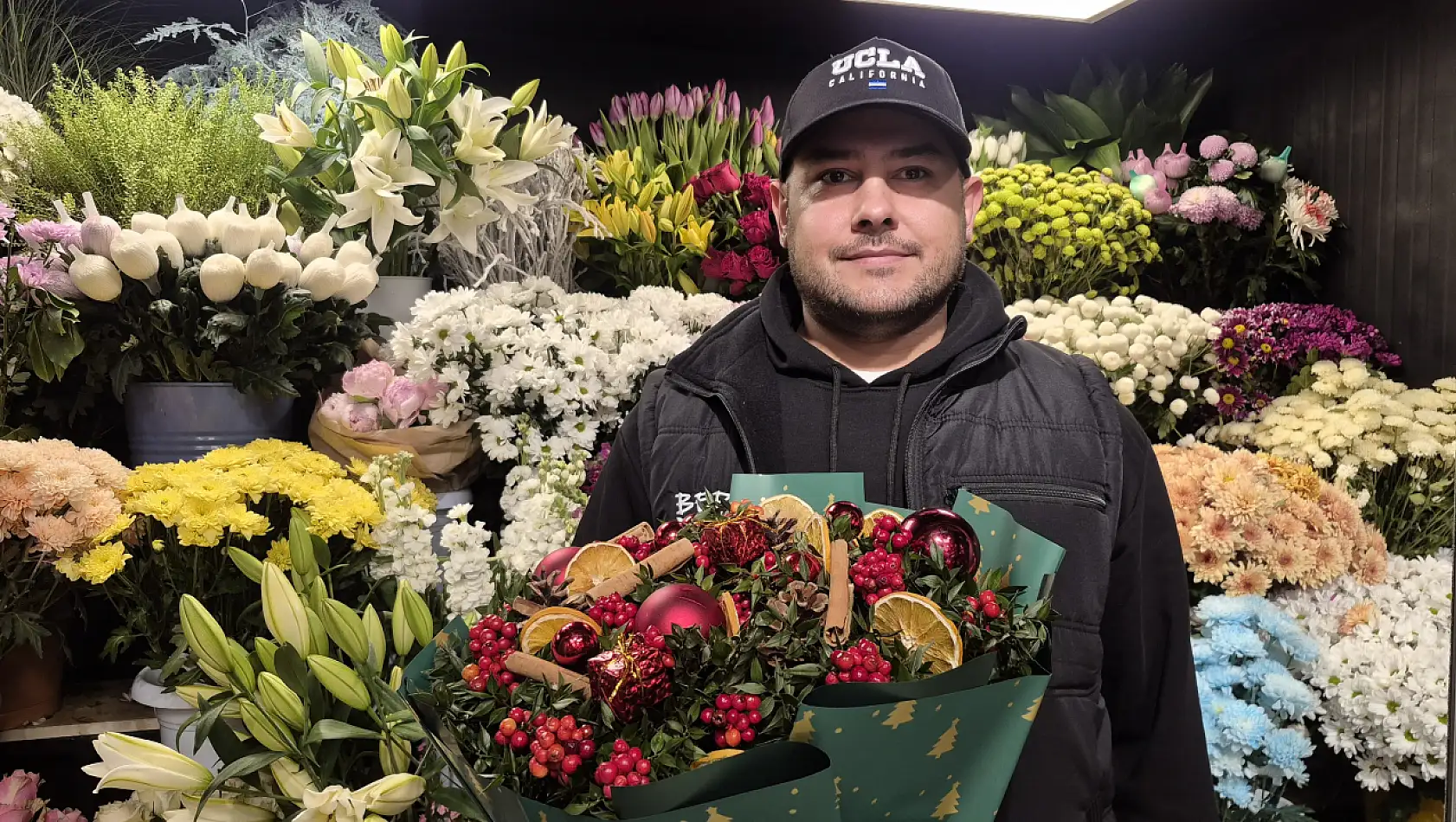 Bernis Çiçekçilikten yılbaşına özel 'Kokina' ve 'Tasarım Ağaçlar'