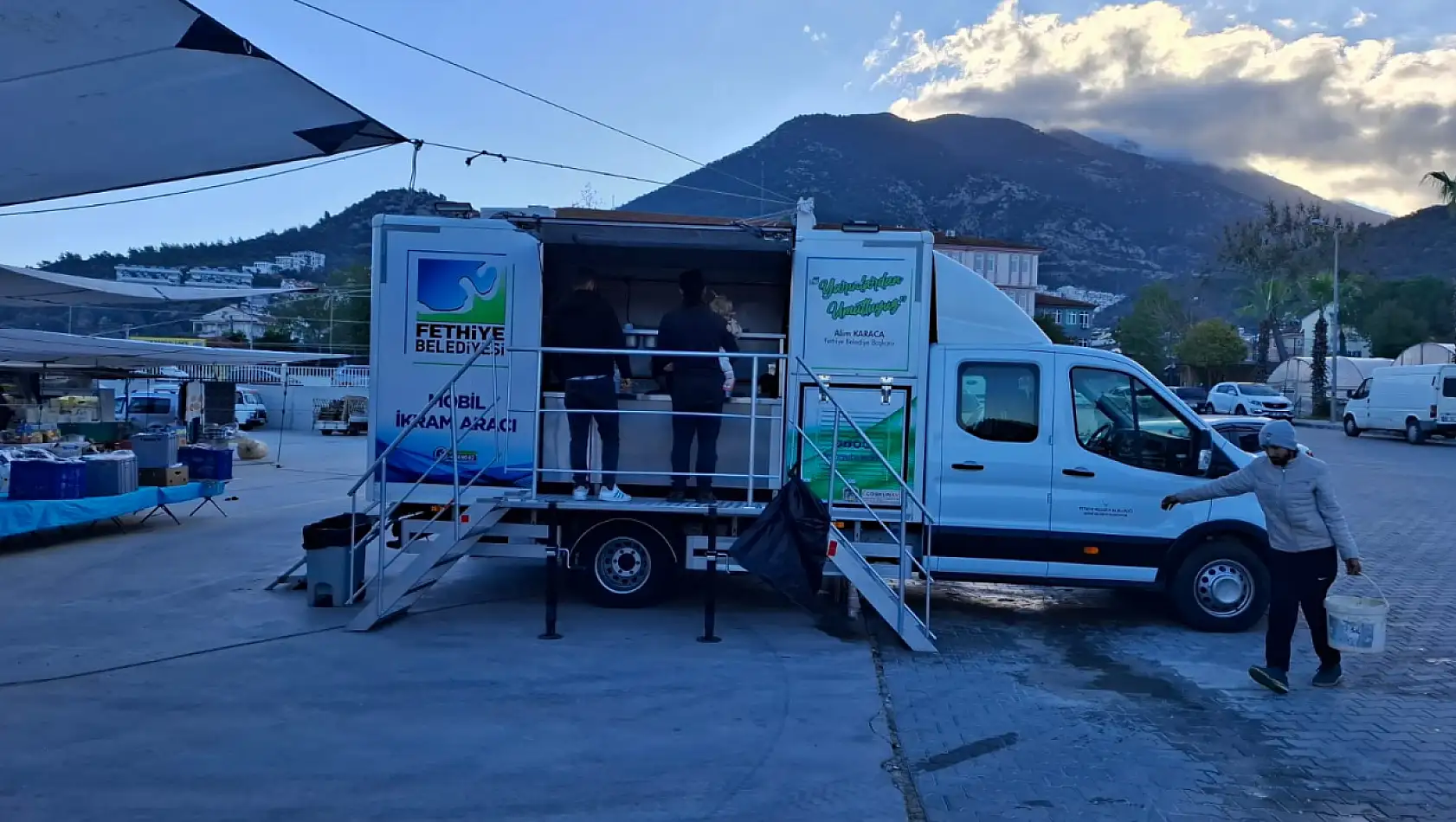 Fethiye'de Perşembe Pazarı'nda çorba ikramı