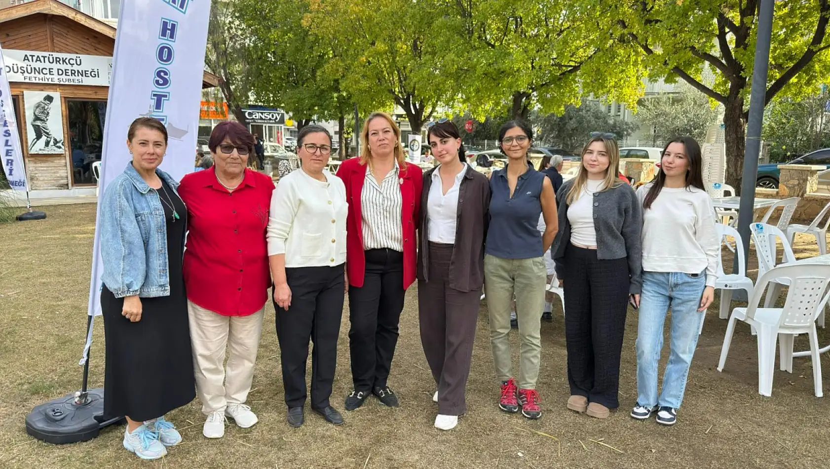 Fethiye'de Yat Hostesleri Derneği'nden İlk Kadın Destek Programı