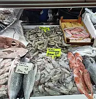 Fethiye Balık Pazarı'nda güncel balık fiyatları