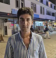 Fethiye'de çalışan Işıklı, 'Asgari ücret artarsa gençler için güzel bir çözüm olur'