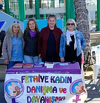 Fethiye'de kadınlar şiddete karşı birlikte