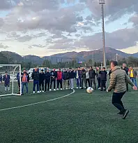 Fethiye'de Kaymakam Akkaya'nın Penaltı Atışıyla Turnuva Başladı