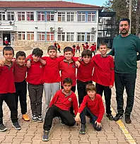 Fethiye'de öğrenciler ilk ara tatilin ardından dersbaşı yaptı