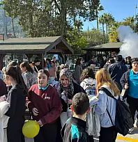 Fethiye'de okul bahçesinde renkli kermes