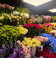 Fethiye'de Yazın En Çok Gül ve Papatya Satılıyor