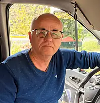 Fethiye'nin 'Şekerli Abi'si: Dolmuş Şoförü Özay Yalçın'dan 4 yıldır bitmeyen ikram geleneği