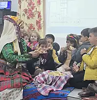 Ramazan Kıvrak, Fethiye'de öğrencilerle yöre kültürünü paylaştı