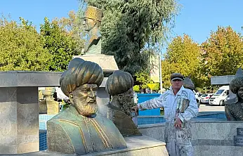 Fethiye Belediyesi Türk Büyükleri Büstleri'ni yeniledi