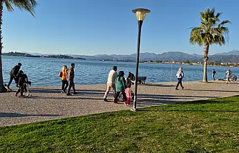 Fethiye'de Aralık ayında yazdan kalma günler