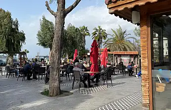 Fethiye'de emekliler geçim isyanında: 'Bu maaşla yaşanmaz'