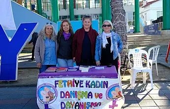 Fethiye'de kadınlar şiddete karşı birlikte