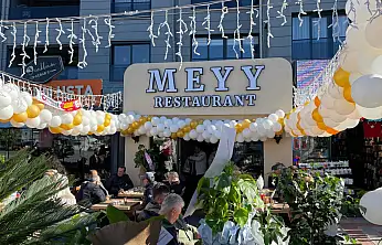 Fethiye'de Meyy Restaurant yoğun katılımla açıldı