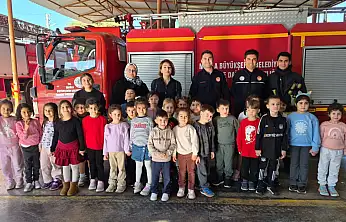 Minik öğrencilerden itfaiyeye anlamlı ziyaret