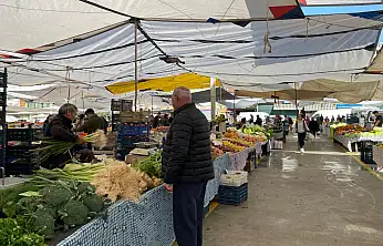 Patlangıç Perşembe Pazarı'nda güncel fiyatlar