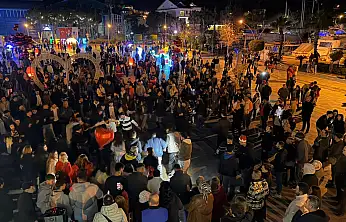 Yılbaşı Fethiye Beşkaza Meydanı'nda Coşkuyla Karşılandı