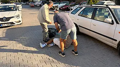 Fethiye'de bisikletle akrobasi de kötü son: Ön tekeri kaldırmak isterken yere düştü