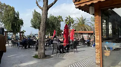 Fethiye'de emekliler geçim isyanında: 'Bu maaşla yaşanmaz'